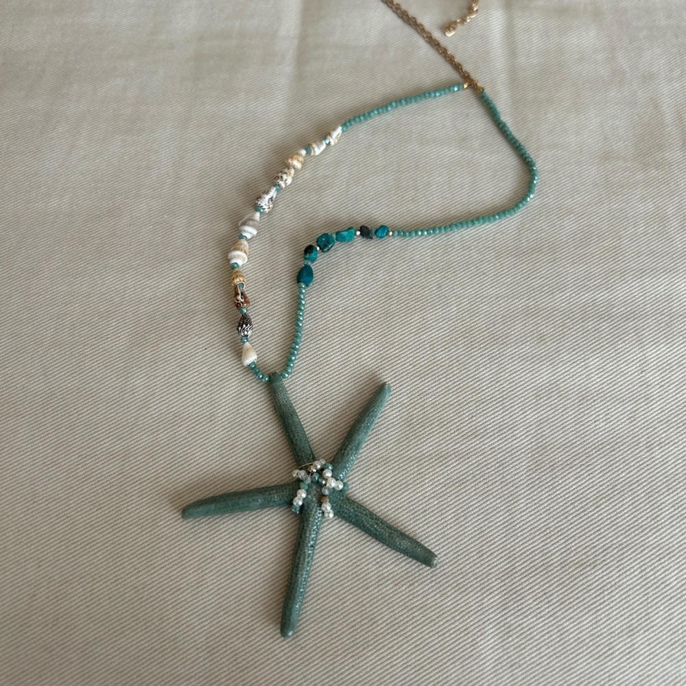 New turquoise starfish shell beaded necklace